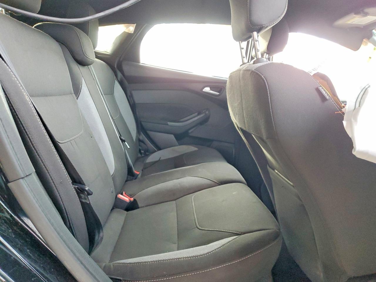 2018 FORD FOCUS ST photo 28
