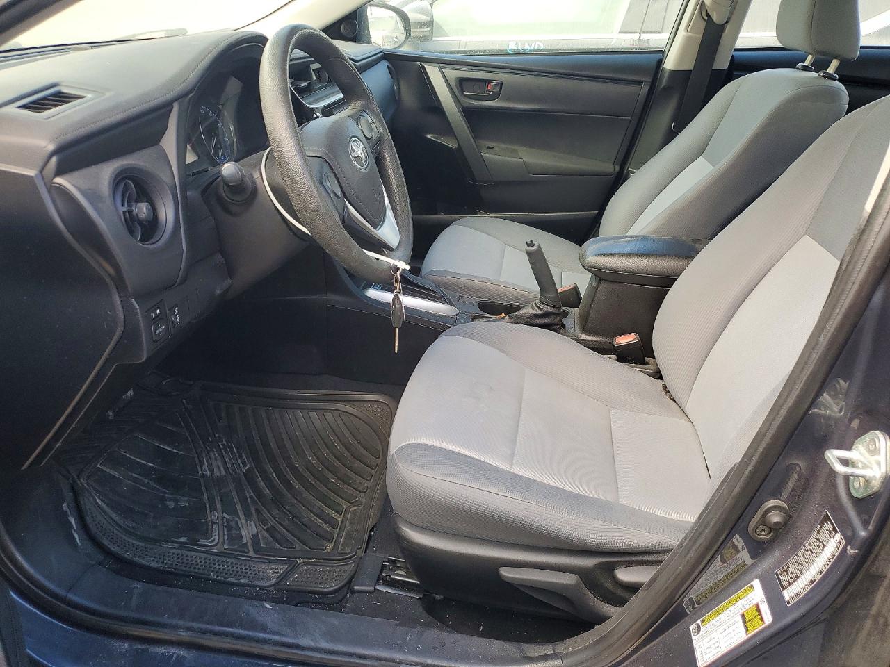 2019 TOYOTA COROLLA L photo 7