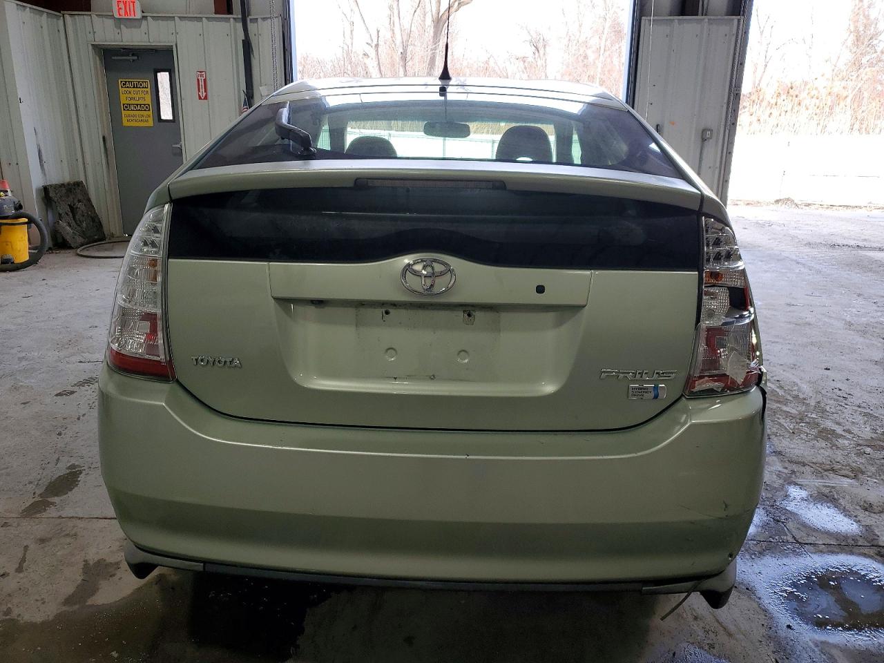 2009 TOYOTA PRIUS BASE photo 11