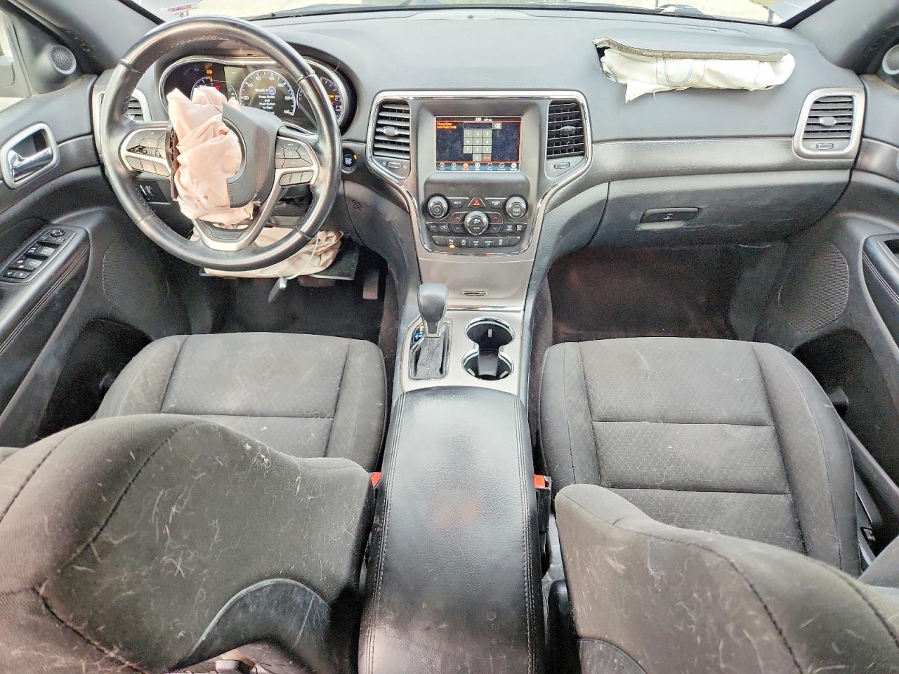 2018 JEEP GRAND CHEROKEE LAREDO photo 8