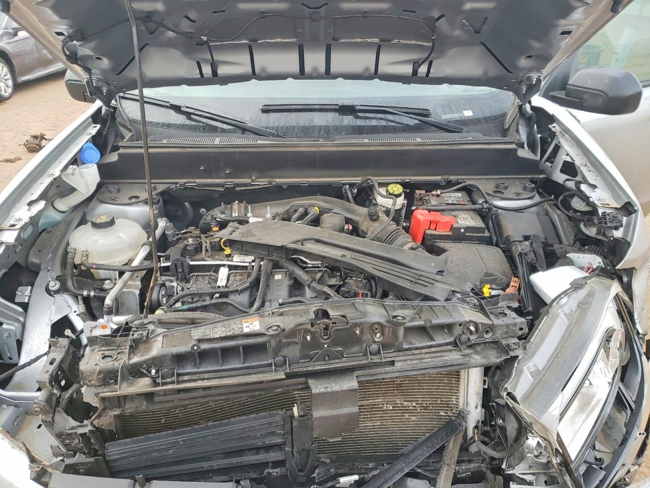 2024 FORD MAVERICK LARIAT photo 31