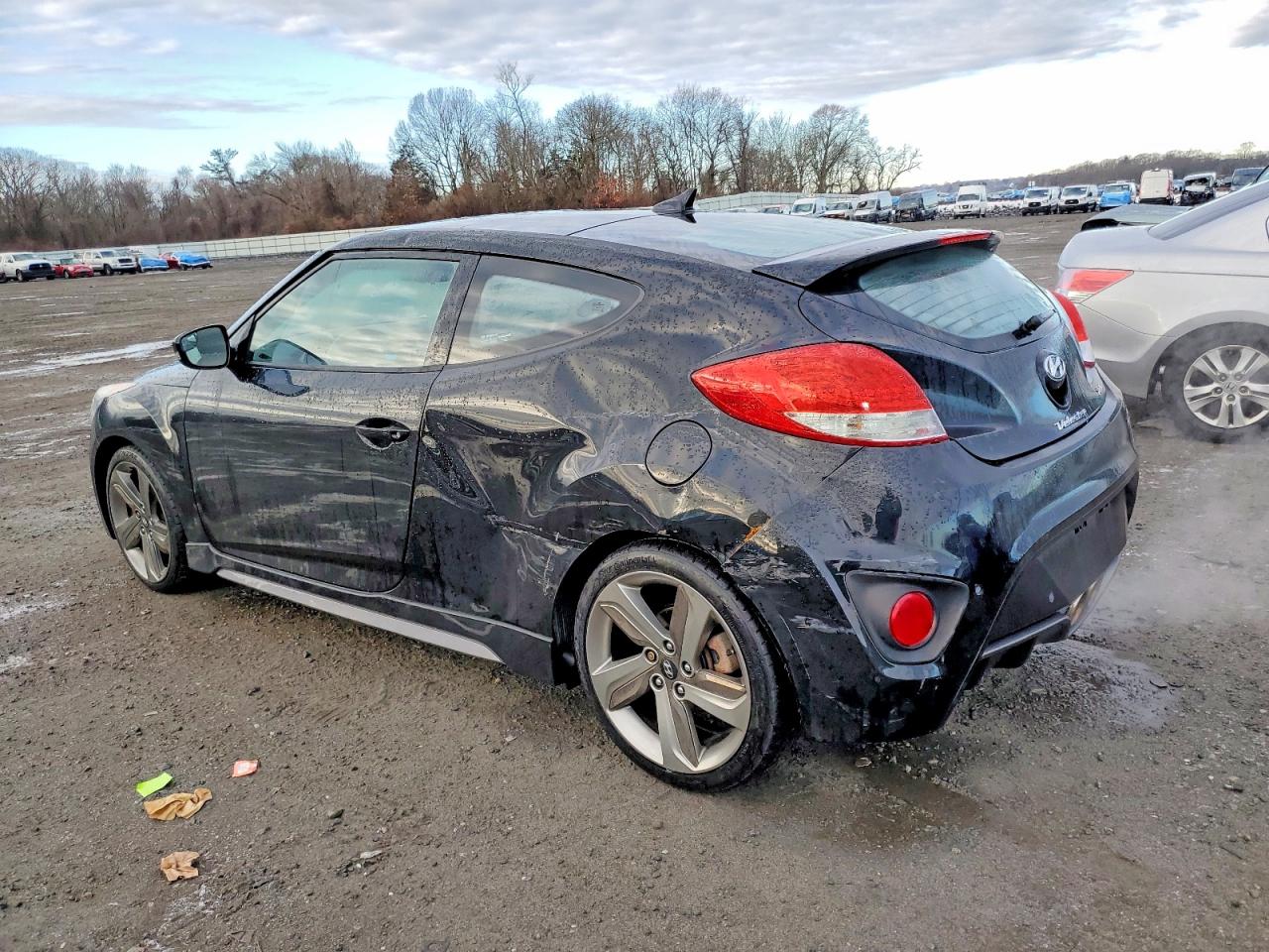 2015 HYUNDAI VELOSTER TURBO photo 4