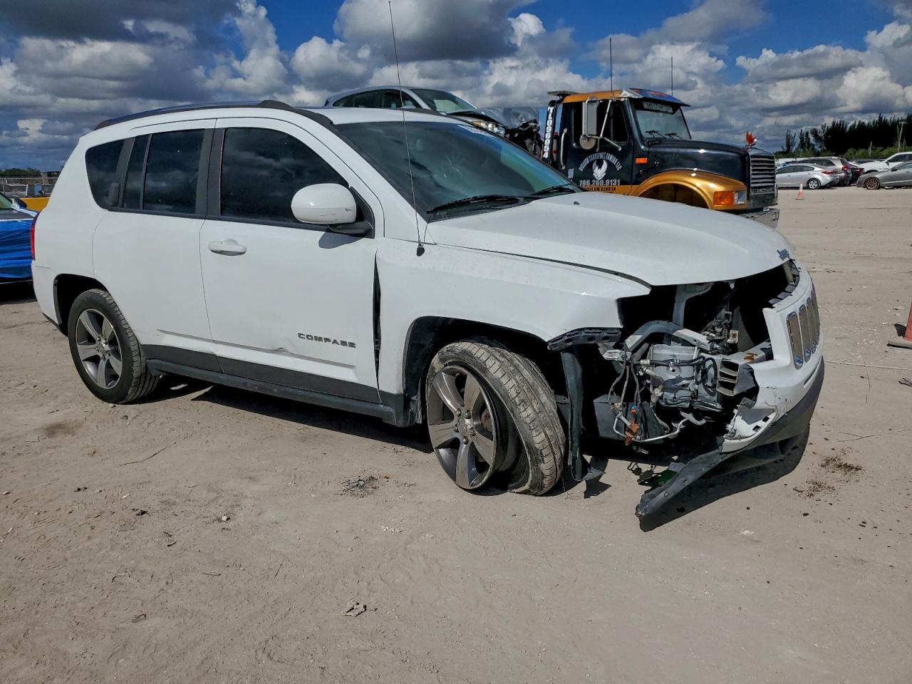 2016 JEEP COMPASS LATITUDE photo 4