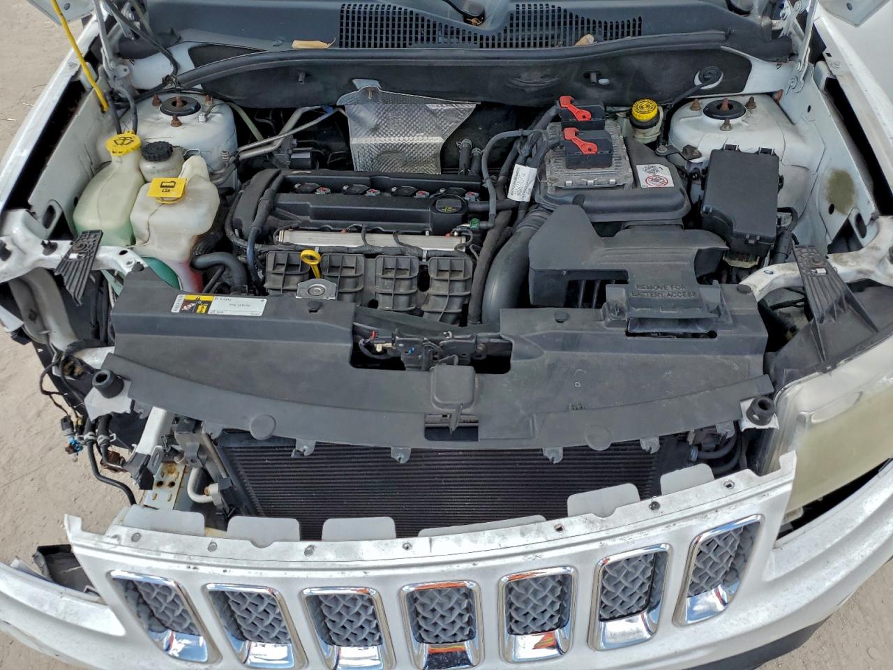 2016 JEEP COMPASS LATITUDE photo 12