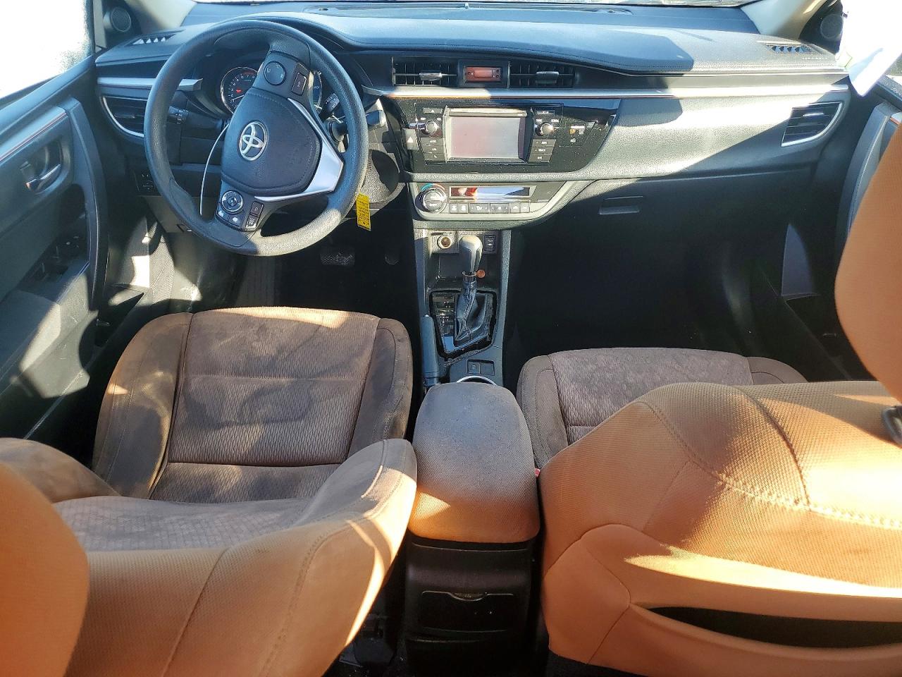 2014 TOYOTA COROLLA L photo 8