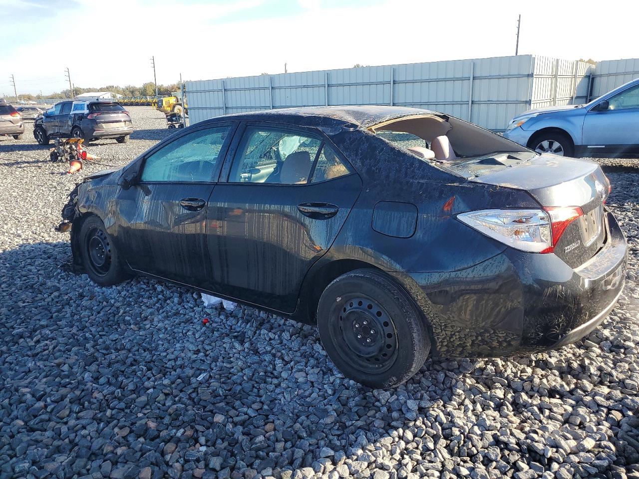 2014 TOYOTA COROLLA L photo 2