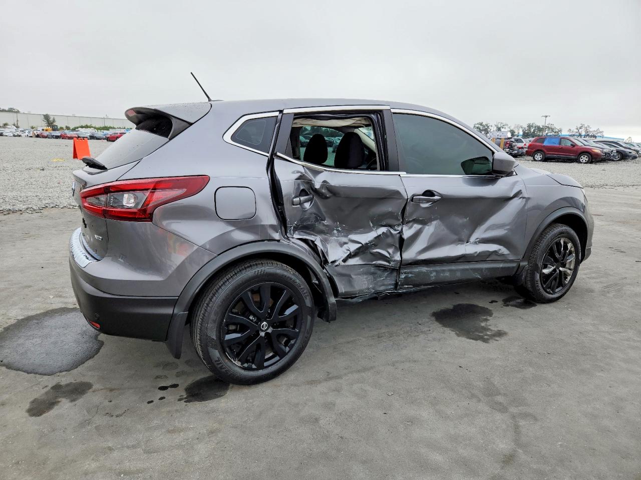2020 NISSAN ROGUE SPORT S photo 3