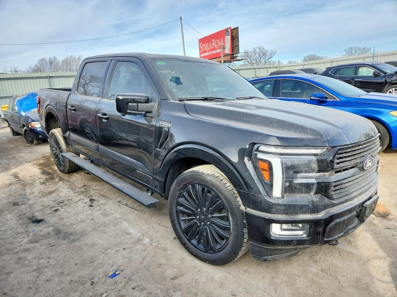 2025 FORD F150 PLATINUM photo 4