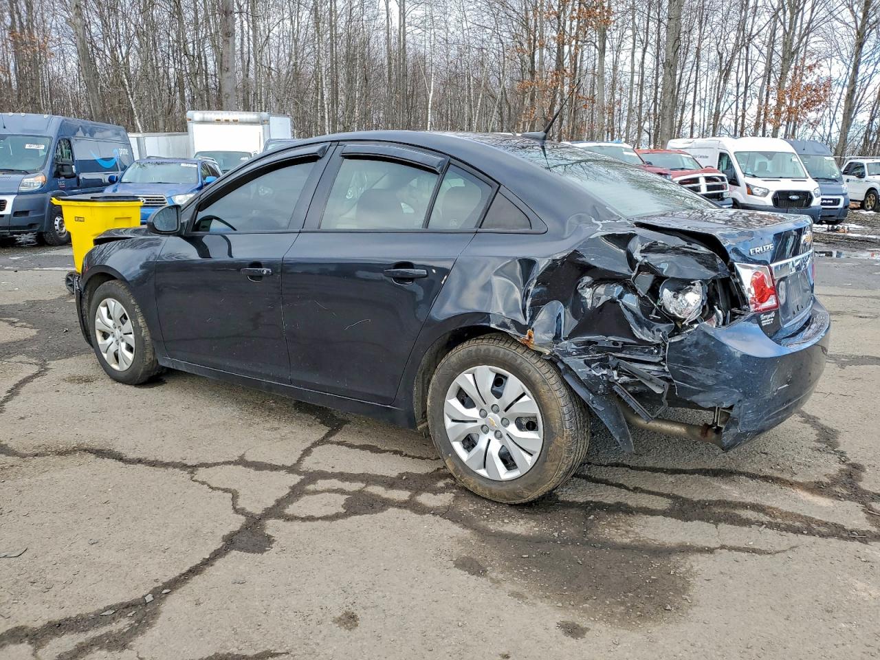 2013 CHEVROLET CRUZE LS photo 3