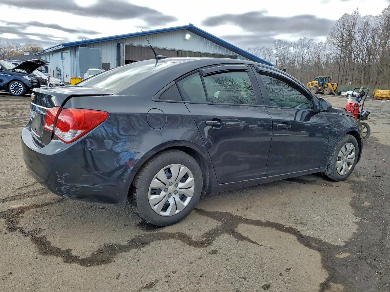 2013 CHEVROLET CRUZE LS photo 5