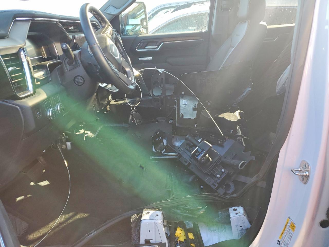 2025 GMC SIERRA K1500 DENALI photo 13