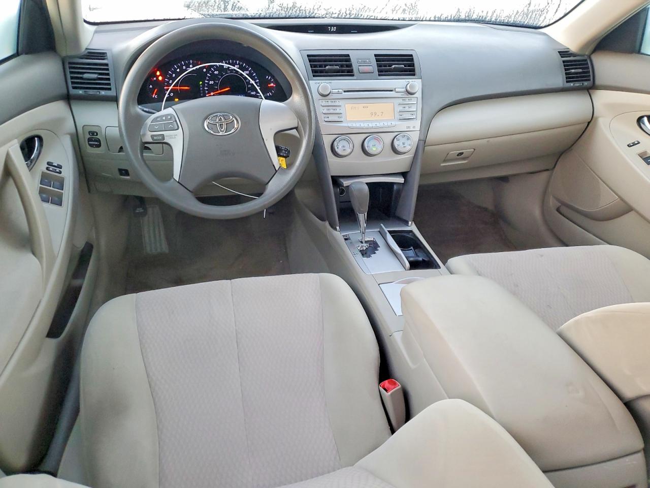 2010 TOYOTA CAMRY BASE photo 8