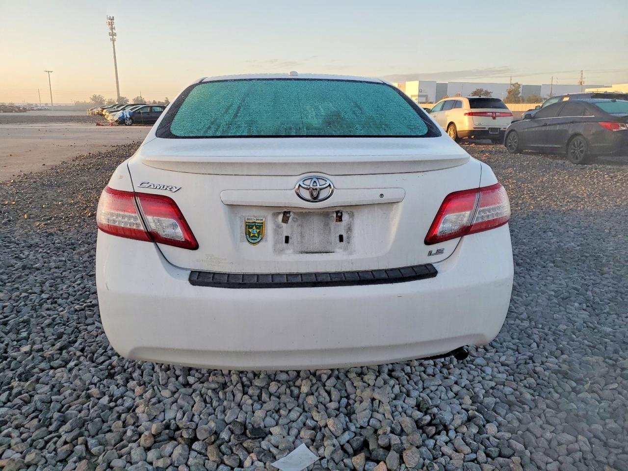 2010 TOYOTA CAMRY BASE photo 6
