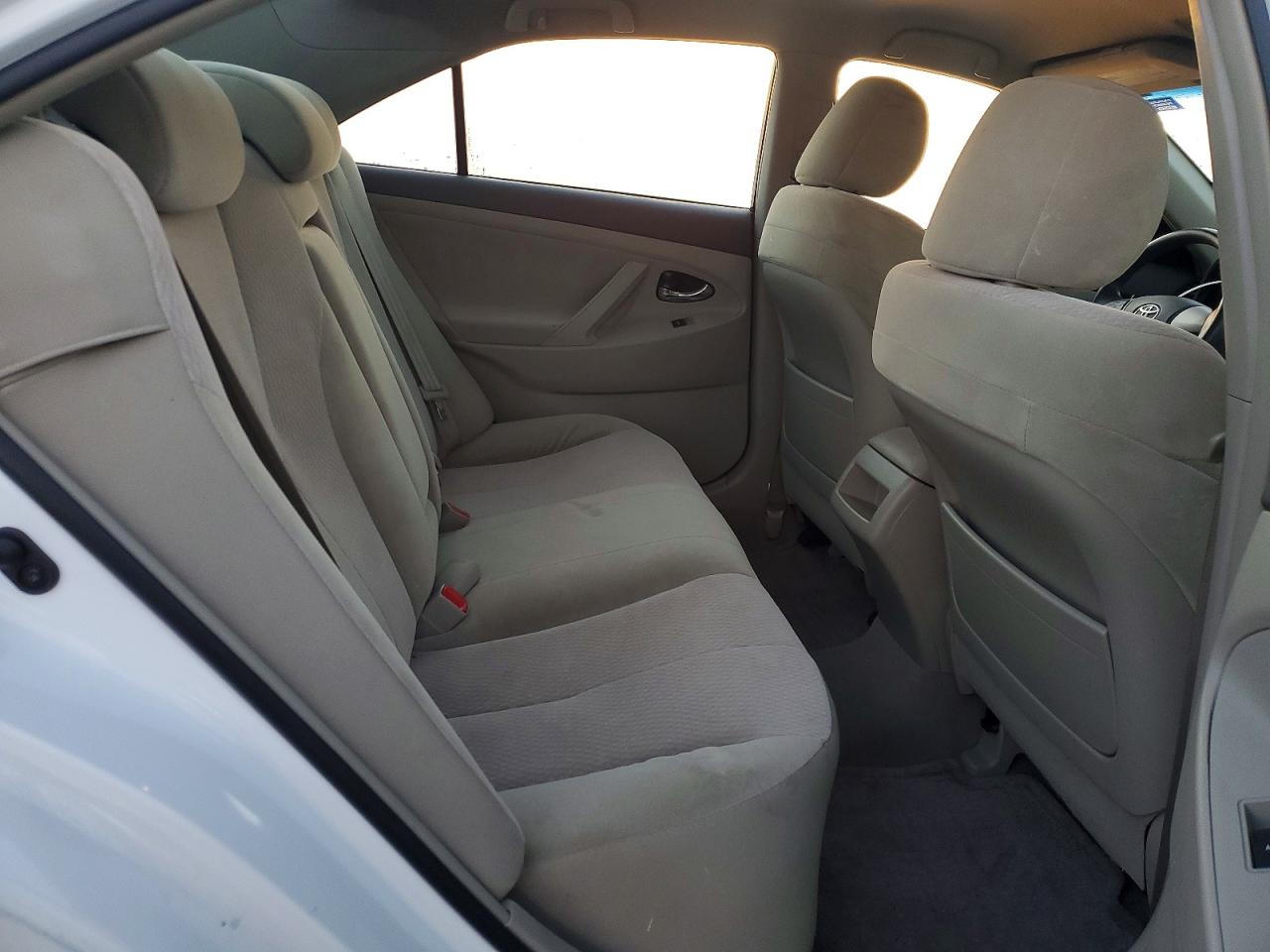 2010 TOYOTA CAMRY BASE photo 10