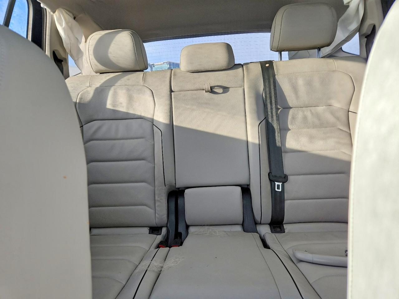 2021 VOLKSWAGEN TIGUAN SEL PREMIUM R-LINE photo 10
