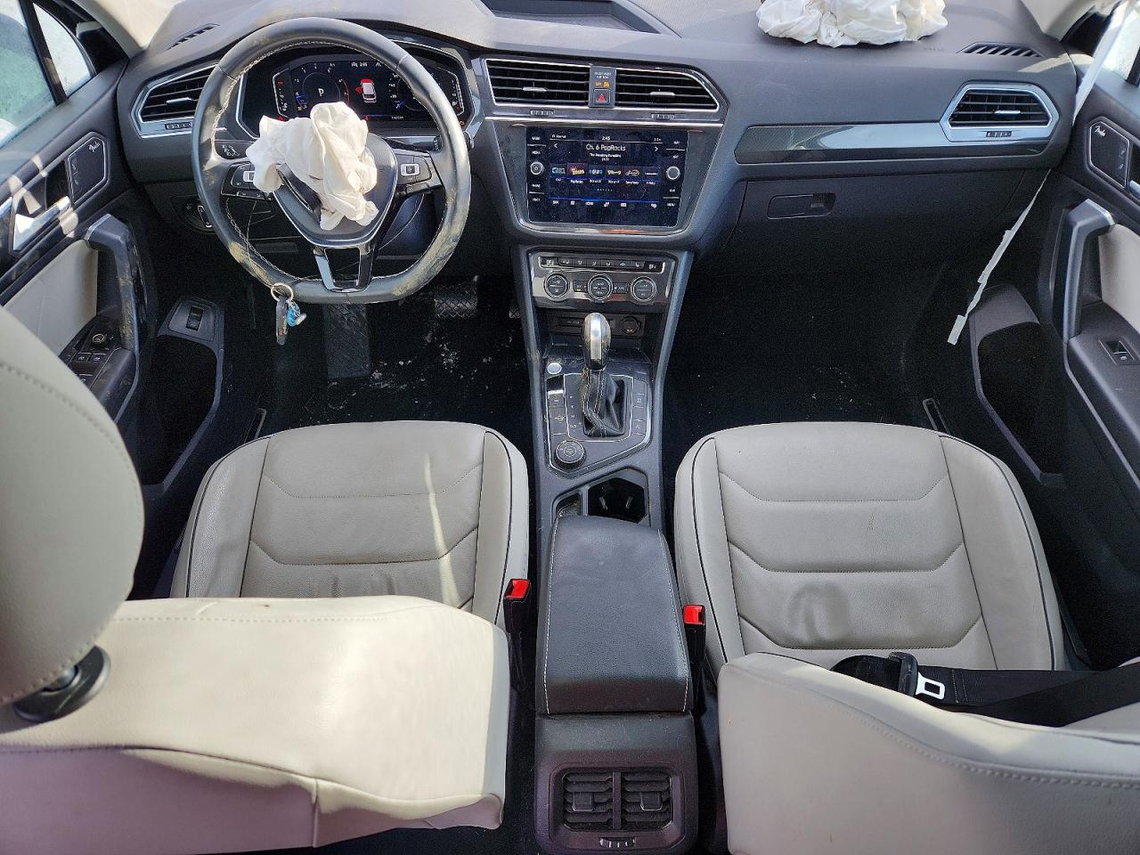 2021 VOLKSWAGEN TIGUAN SEL PREMIUM R-LINE photo 8
