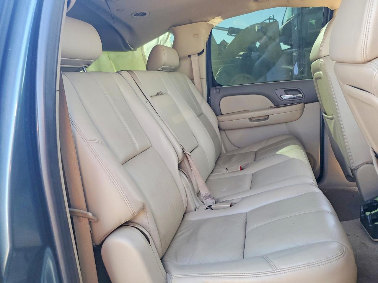 2009 CHEVROLET SUBURBAN K2500 LT photo 11