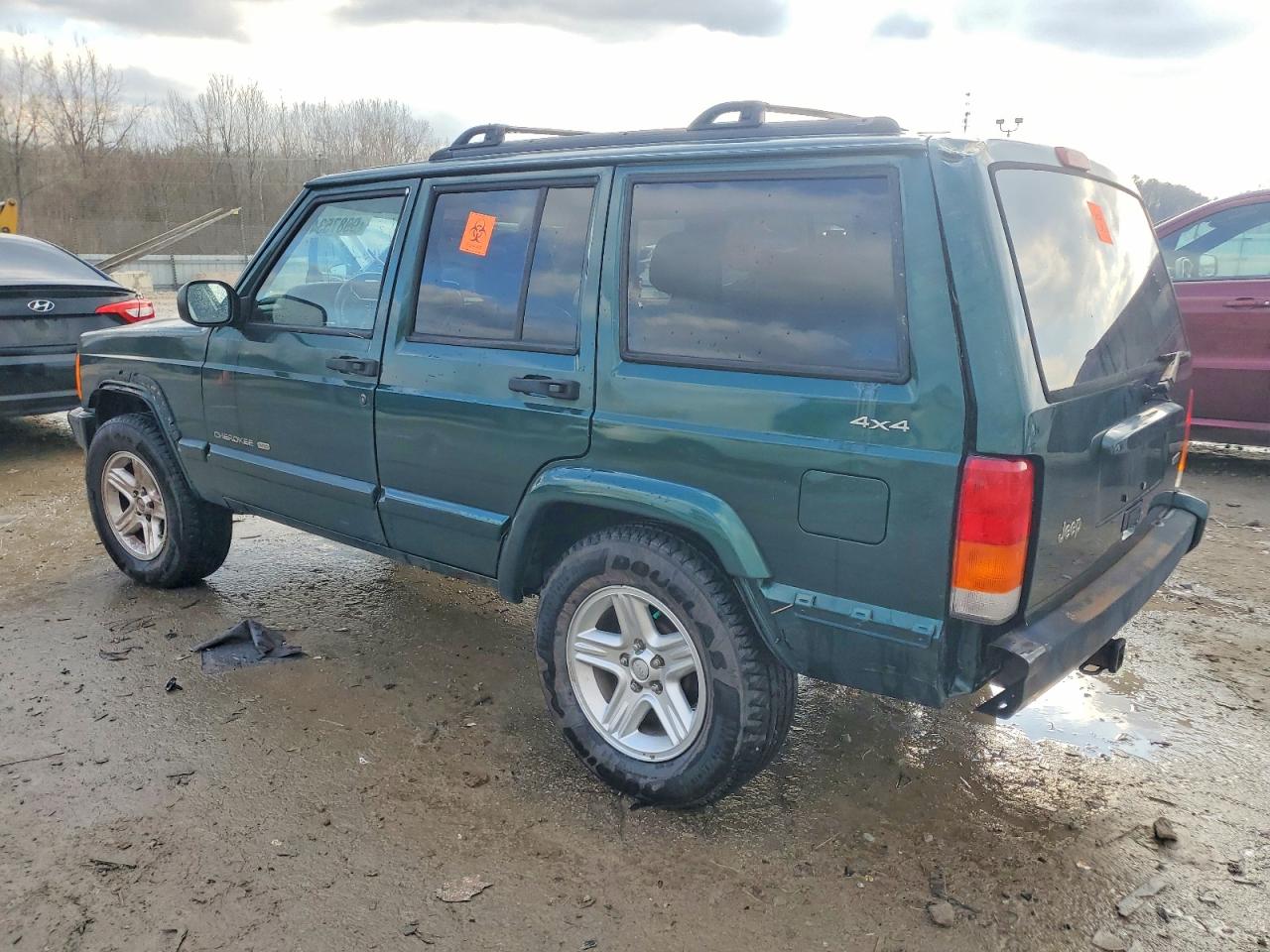 2001 JEEP CHEROKEE CLASSIC photo 2
