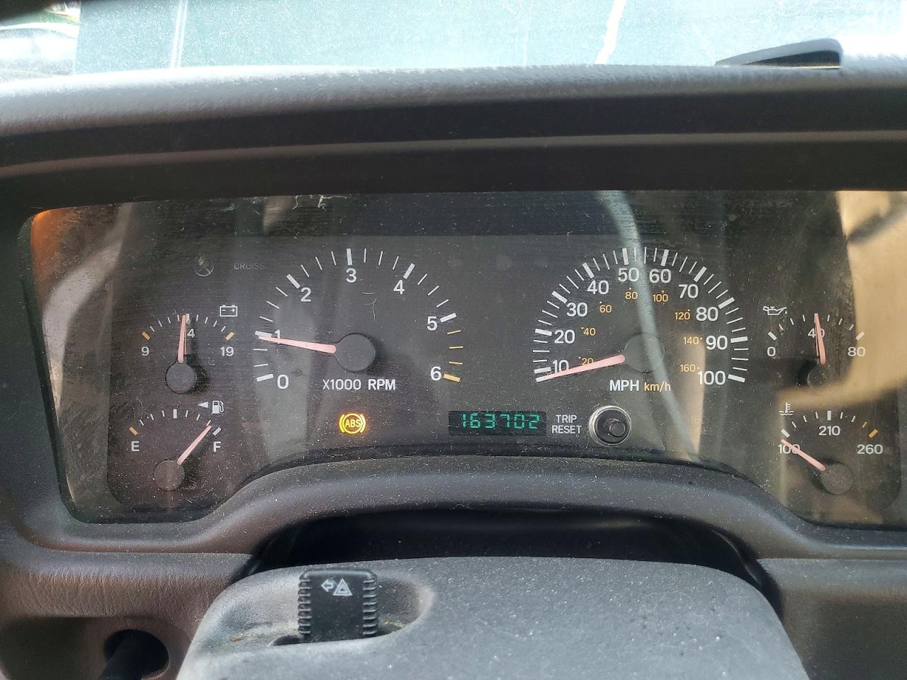 2001 JEEP CHEROKEE CLASSIC photo 9