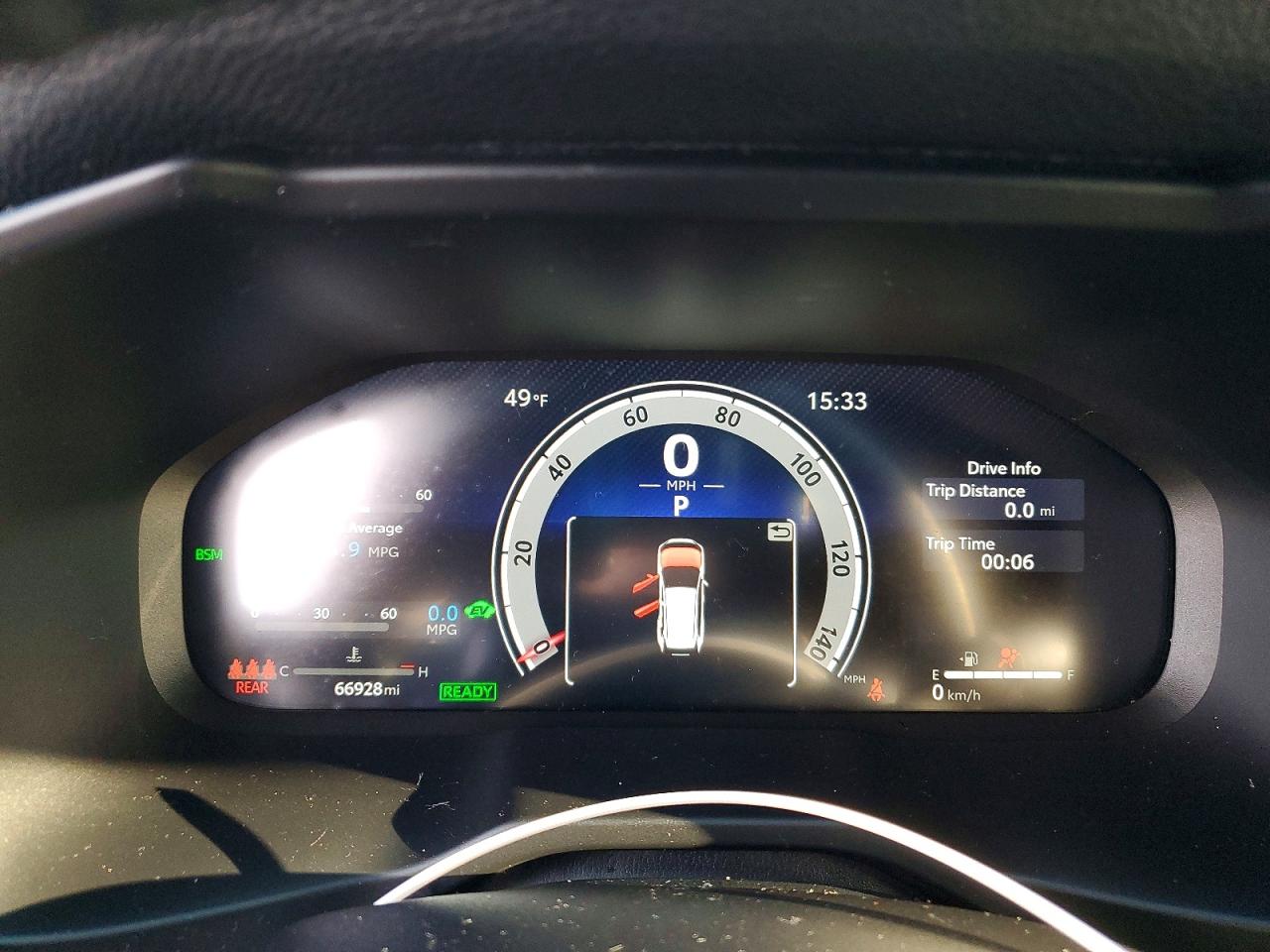 2024 TOYOTA RAV4 XSE photo 9