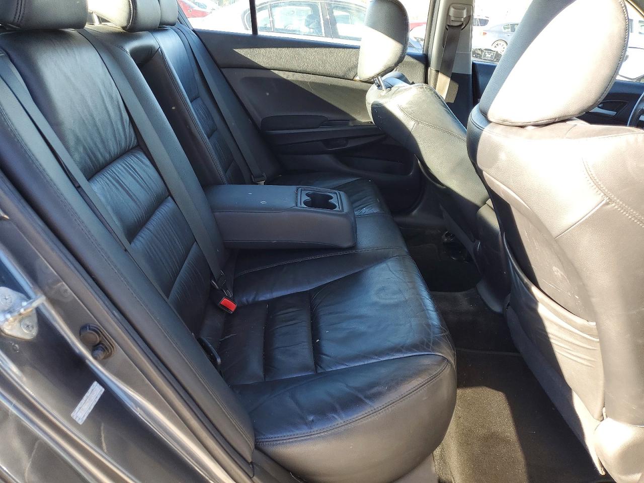 2011 HONDA ACCORD SE photo 28