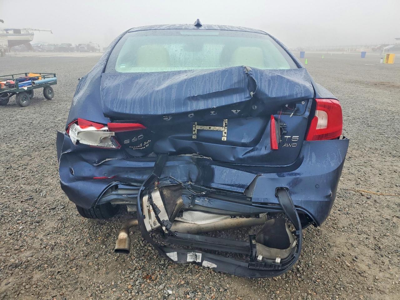 2015 VOLVO S60 PREMIER photo 6