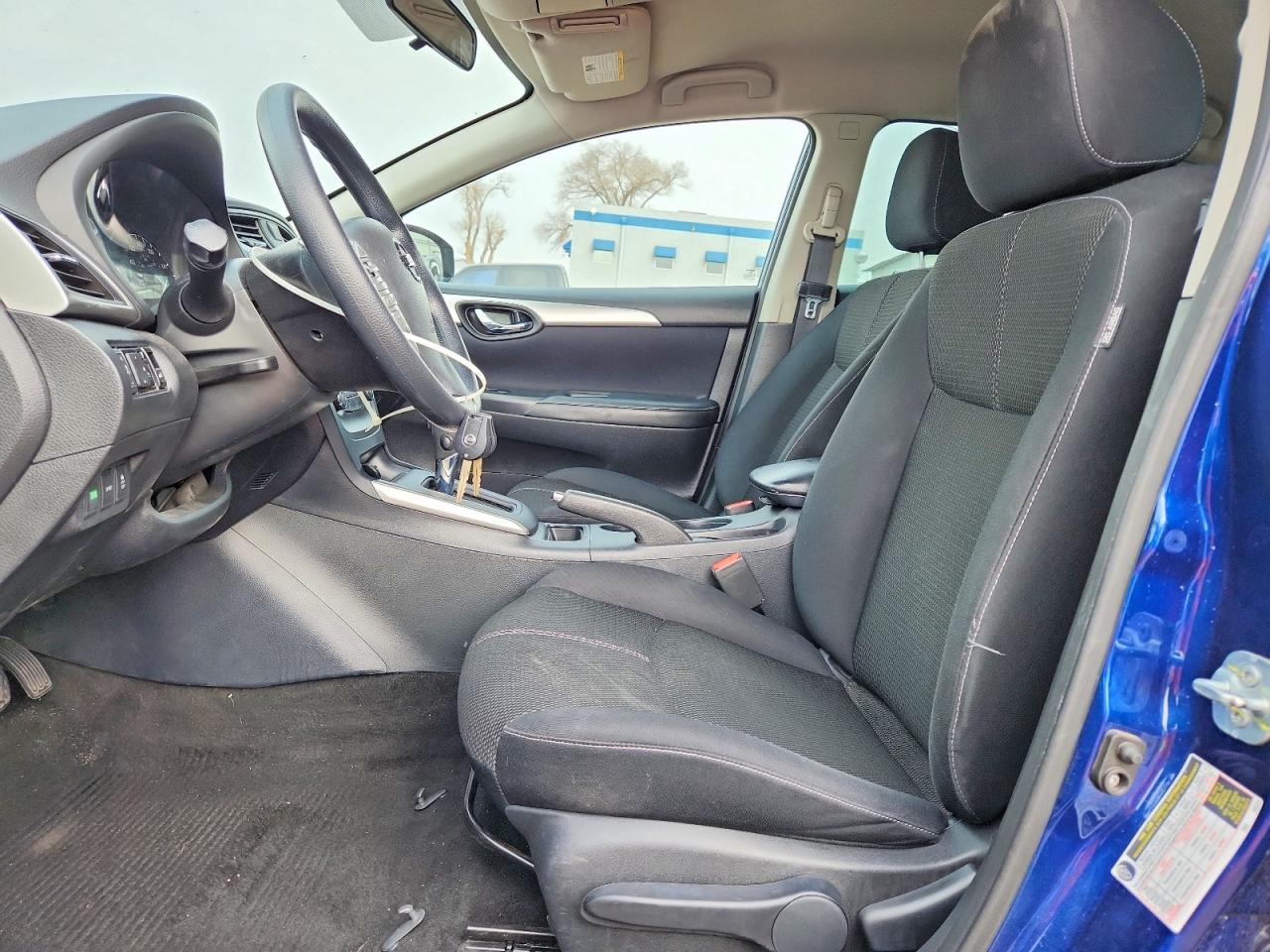 2016 NISSAN SENTRA S photo 7