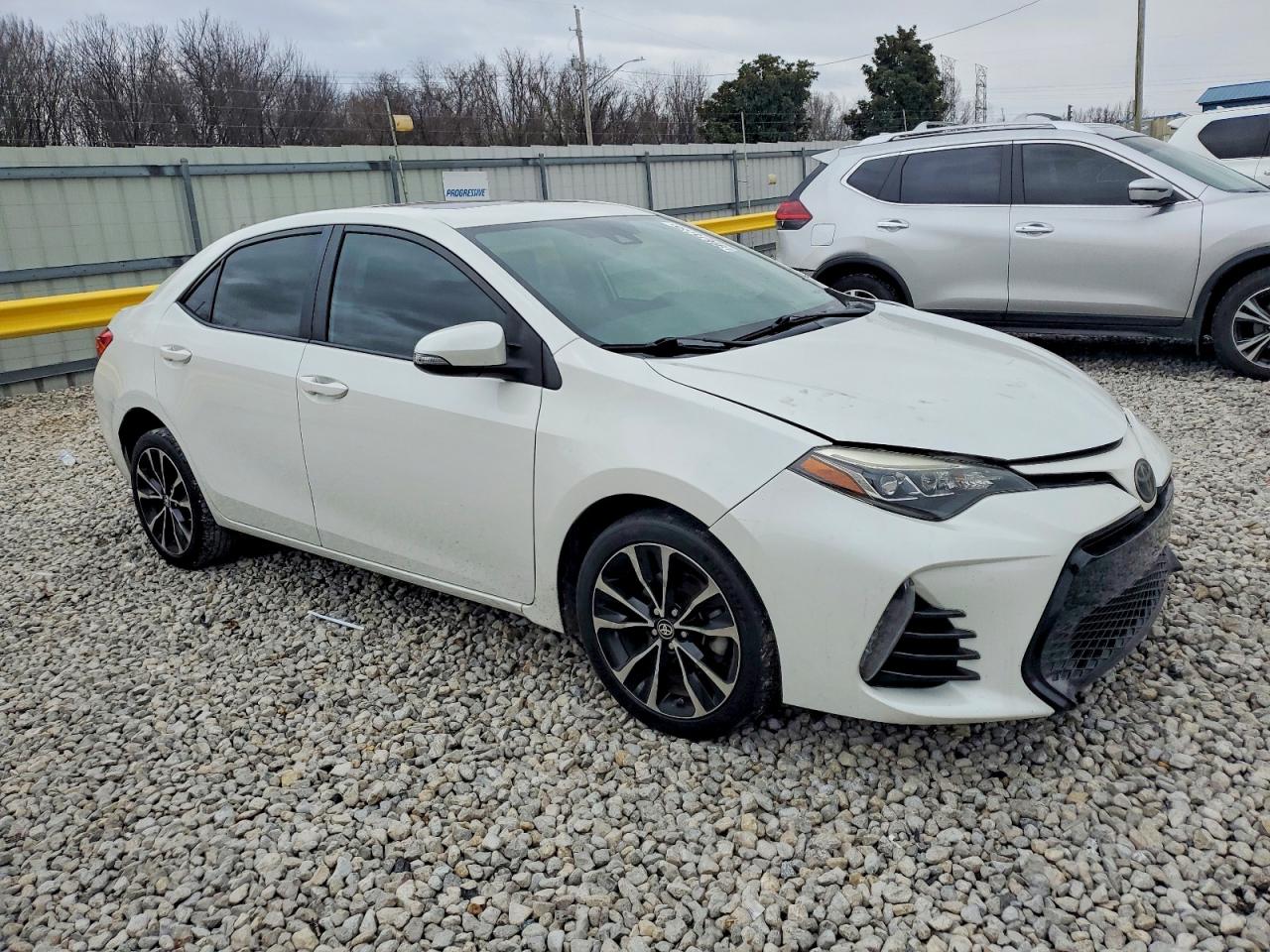 2018 TOYOTA COROLLA L photo 4