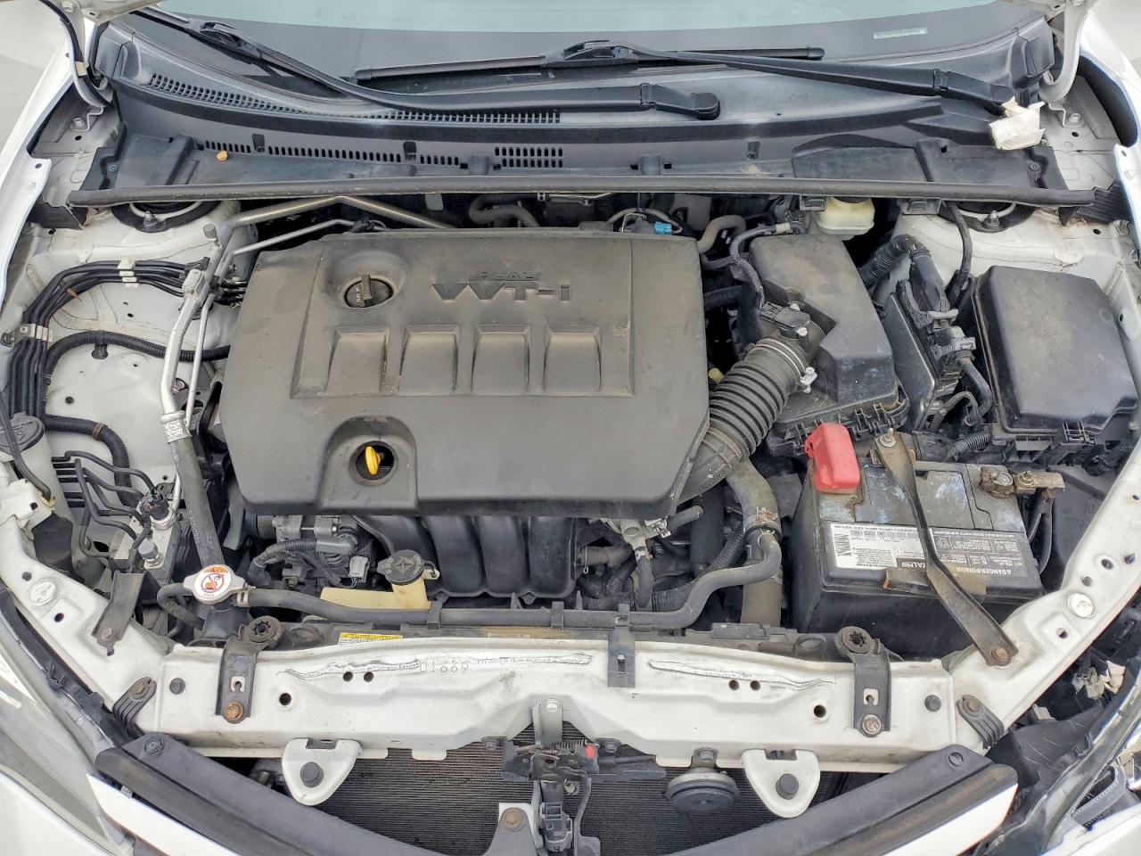 2018 TOYOTA COROLLA L photo 11