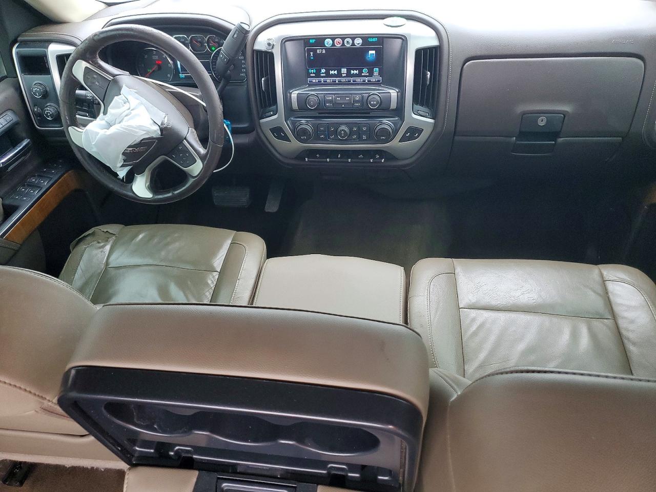 2017 GMC SIERRA K1500 SLT photo 8
