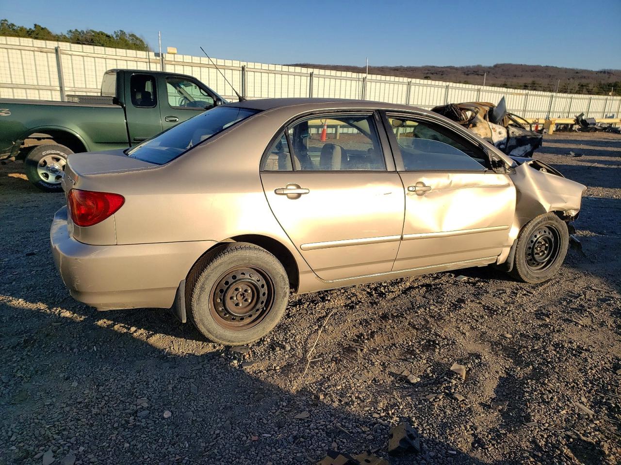 2004 TOYOTA COROLLA CE photo 5