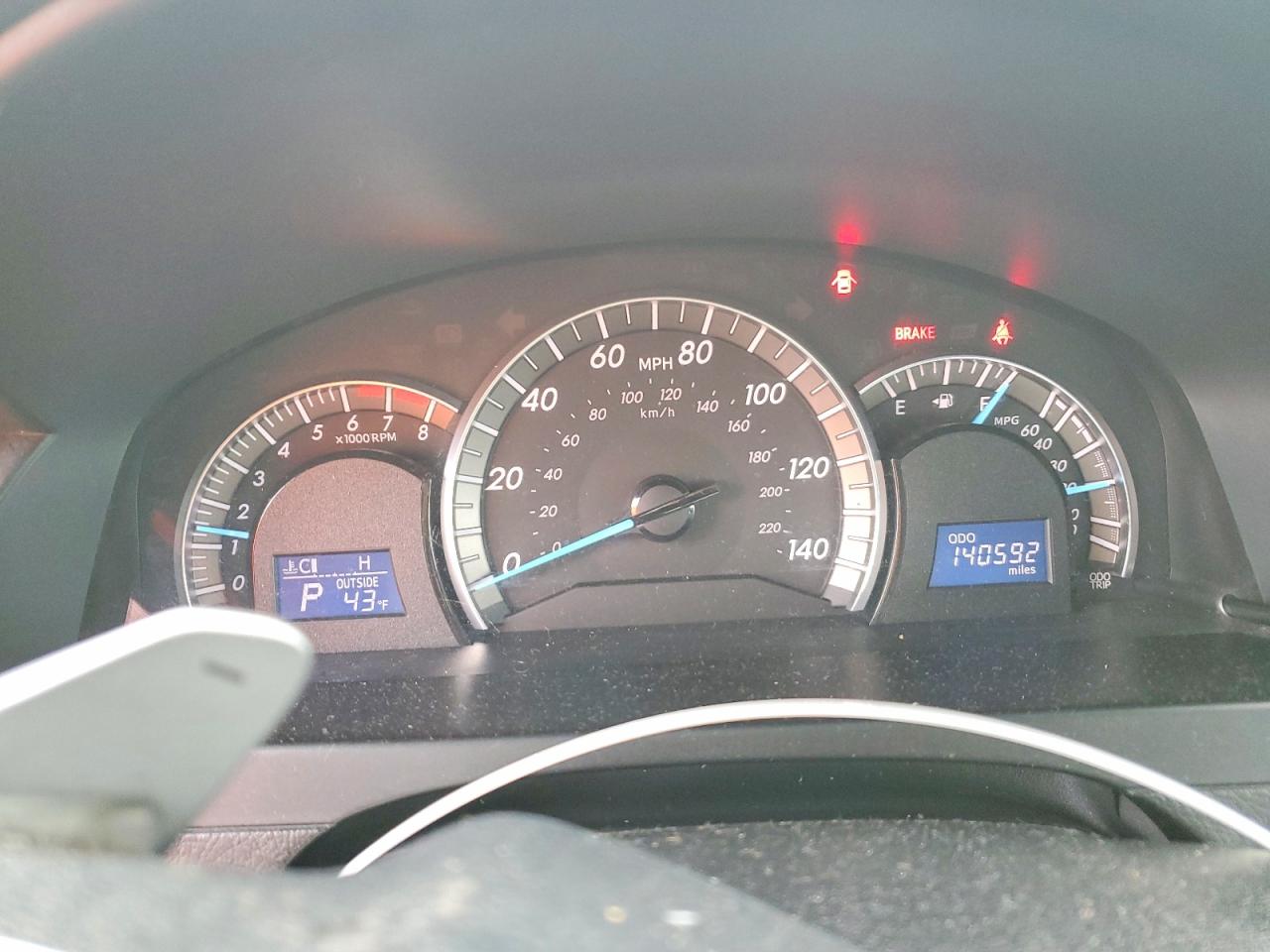 2012 TOYOTA CAMRY SE photo 17