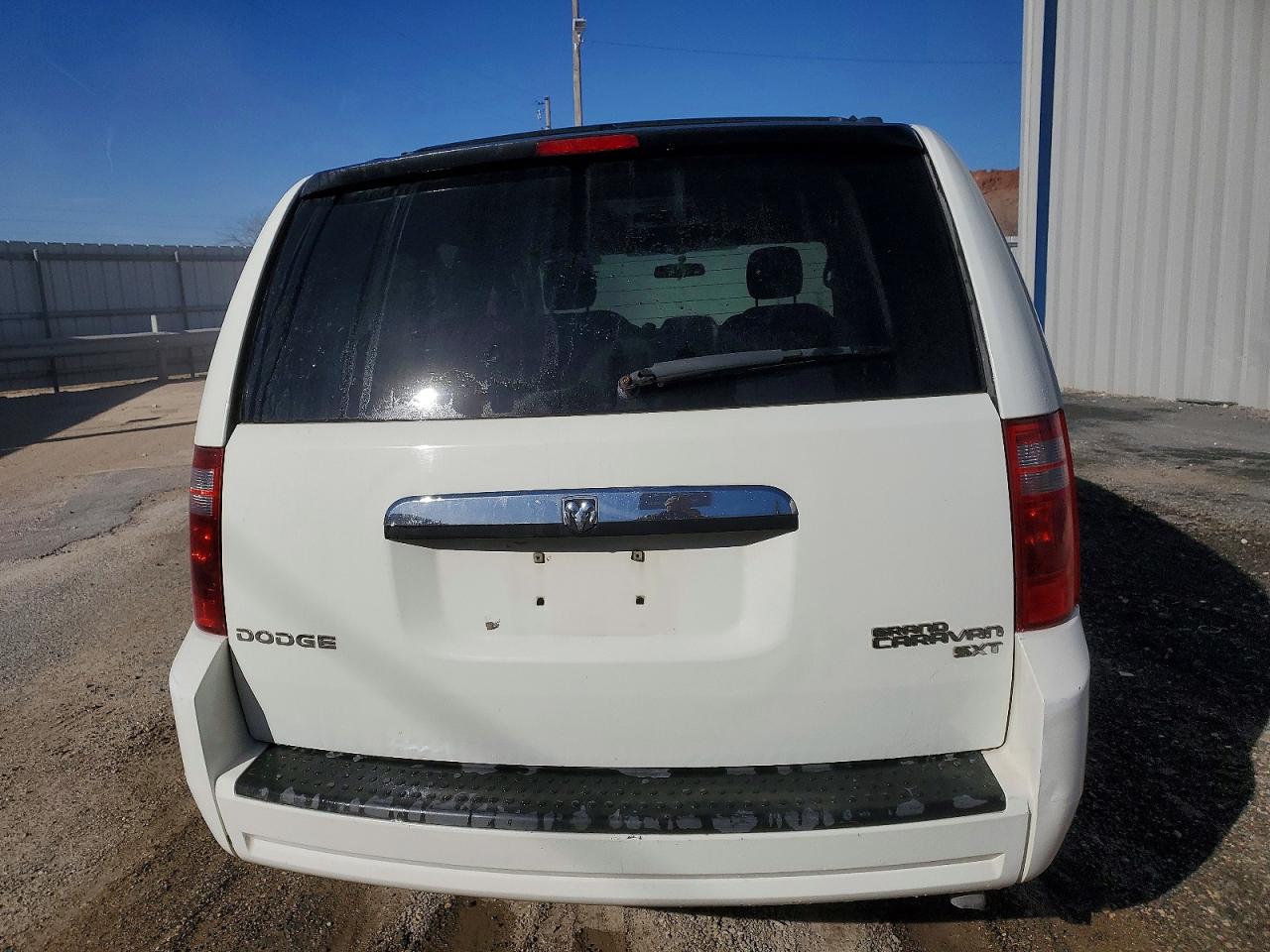 2010 DODGE GRAND CARAVAN SXT photo 6