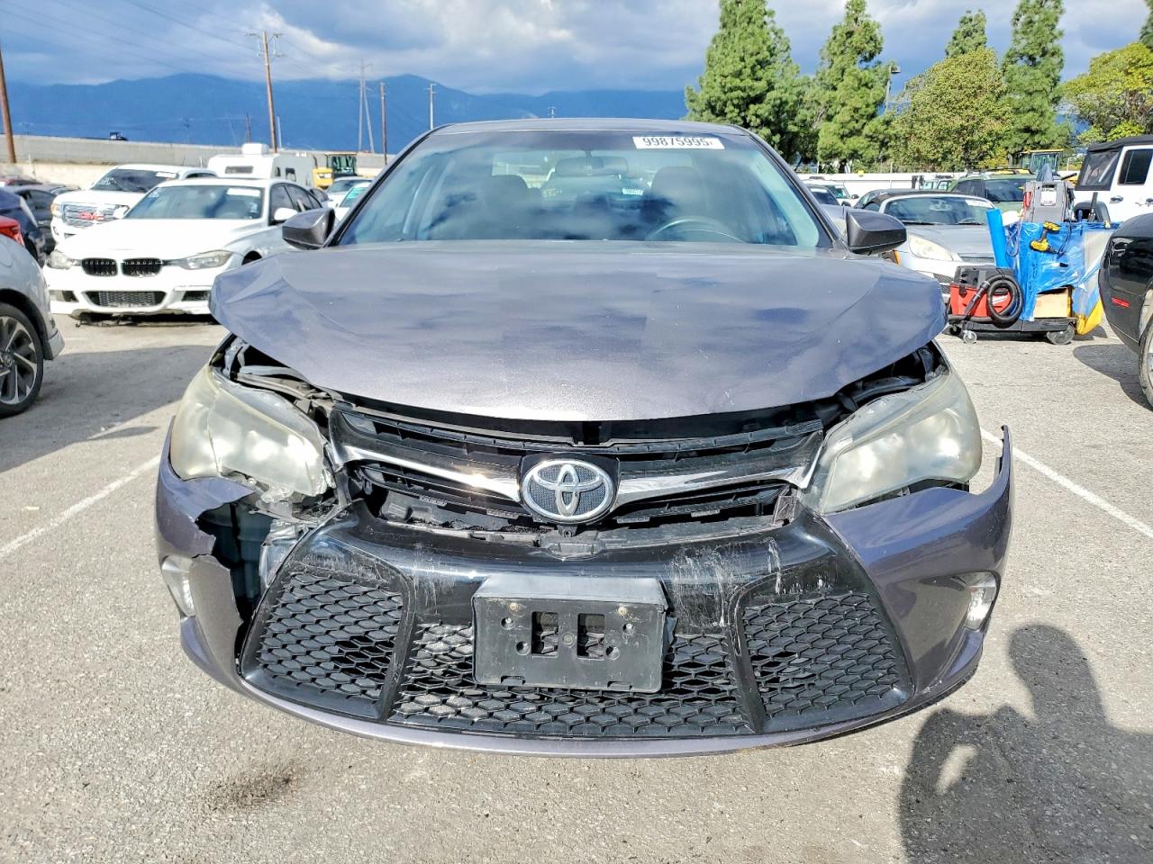 2016 TOYOTA CAMRY LE photo 5