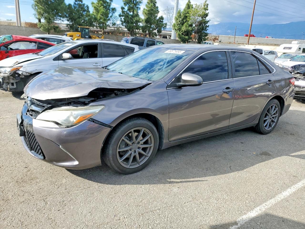 2016 TOYOTA CAMRY