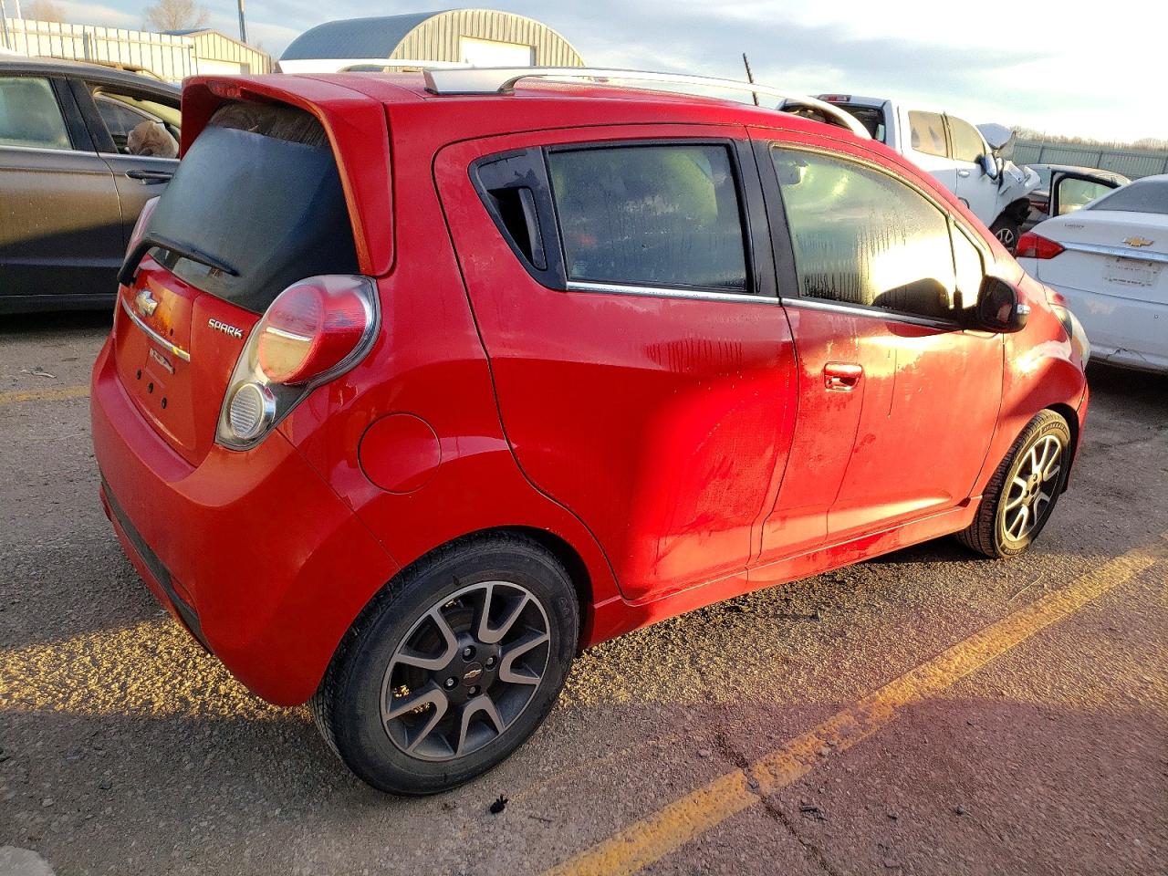 2015 CHEVROLET SPARK 2LT photo 5
