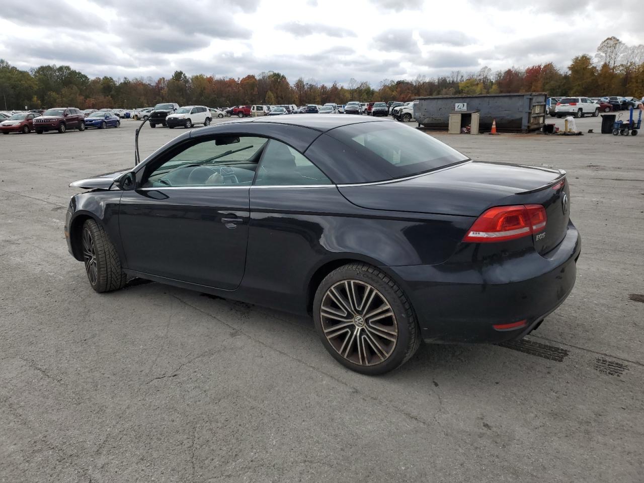 2014 VOLKSWAGEN EOS KOMFORT photo 3