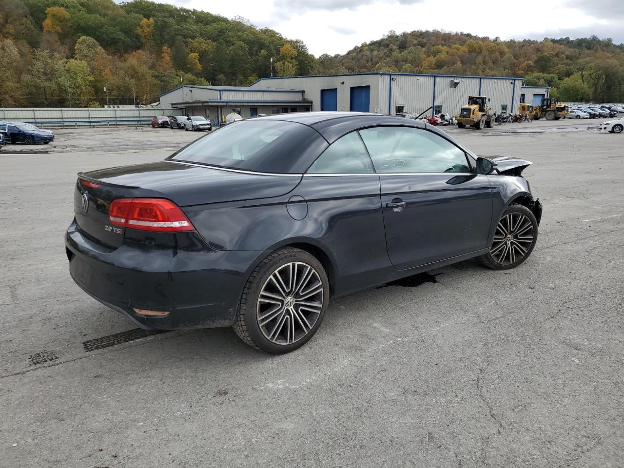 2014 VOLKSWAGEN EOS KOMFORT photo 5