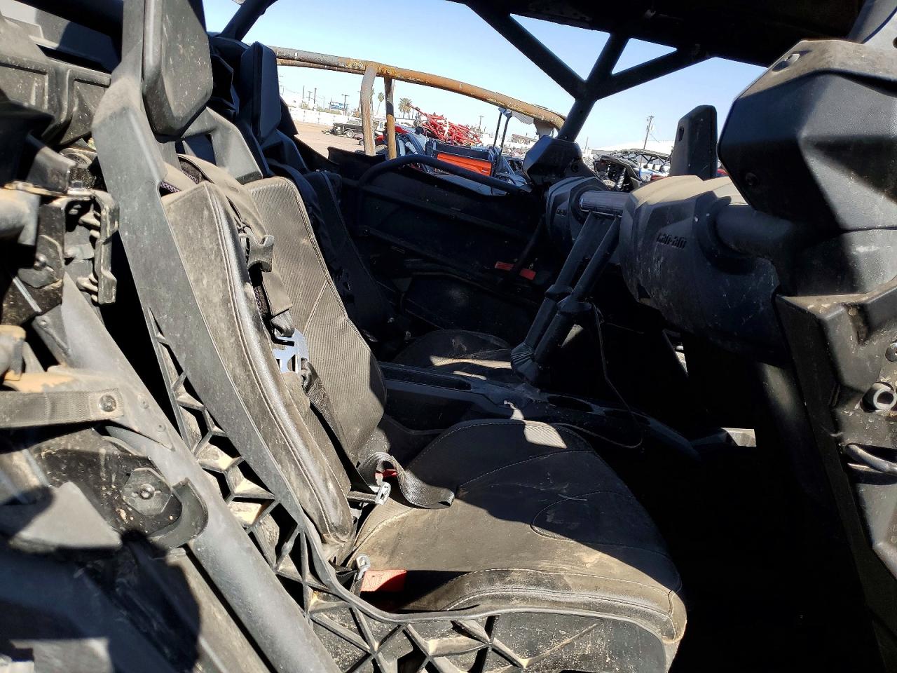 2025 CAN-AM MAVERICK X RS UTILITY VEHICLE photo 6