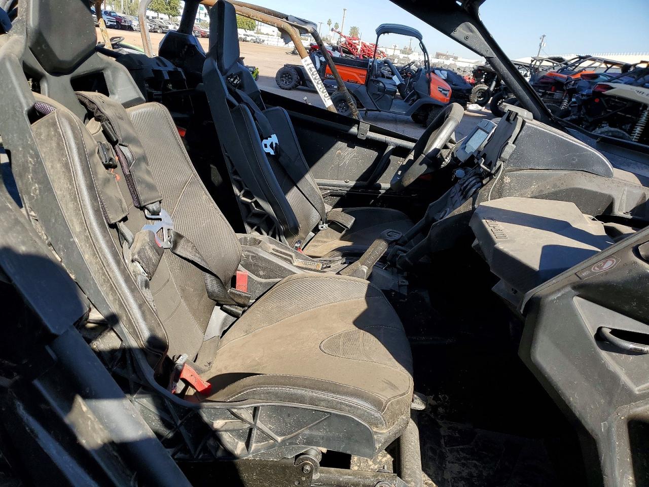 2025 CAN-AM MAVERICK X RS UTILITY VEHICLE photo 5
