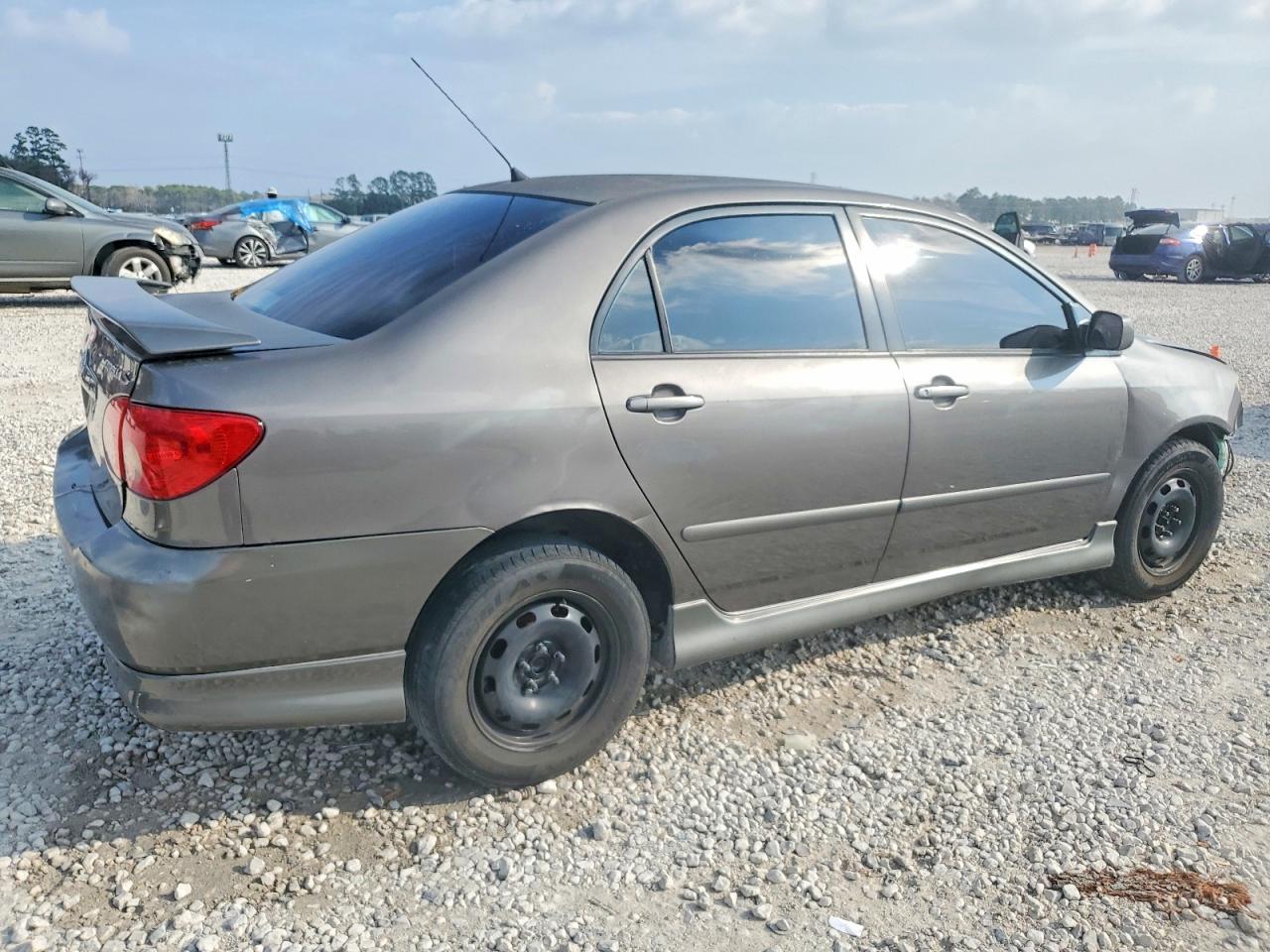 2006 TOYOTA COROLLA CE photo 3
