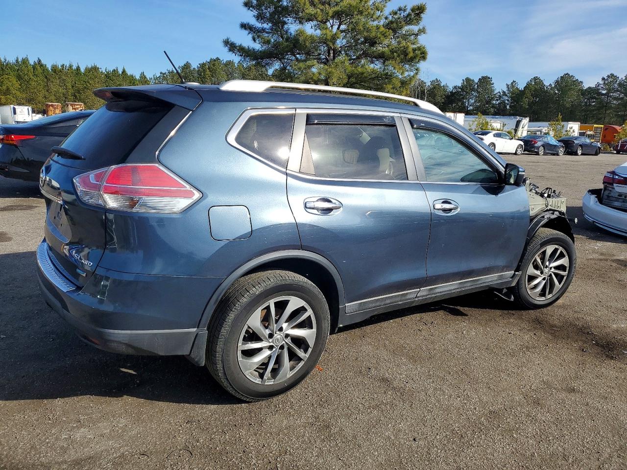 2014 NISSAN ROGUE S photo 3