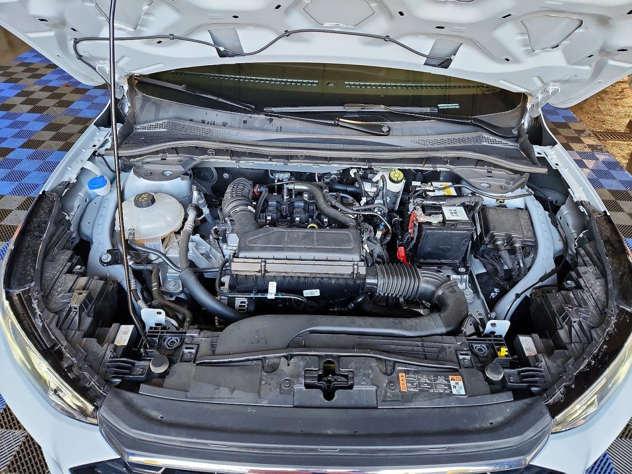 2025 FORD ESCAPE ST LINE photo 12