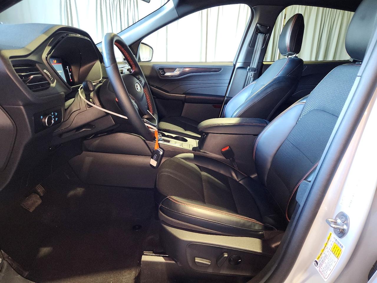 2025 FORD ESCAPE ST LINE photo 7
