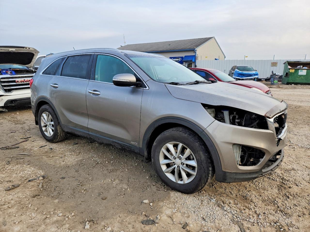 2016 KIA SORENTO LX photo 4