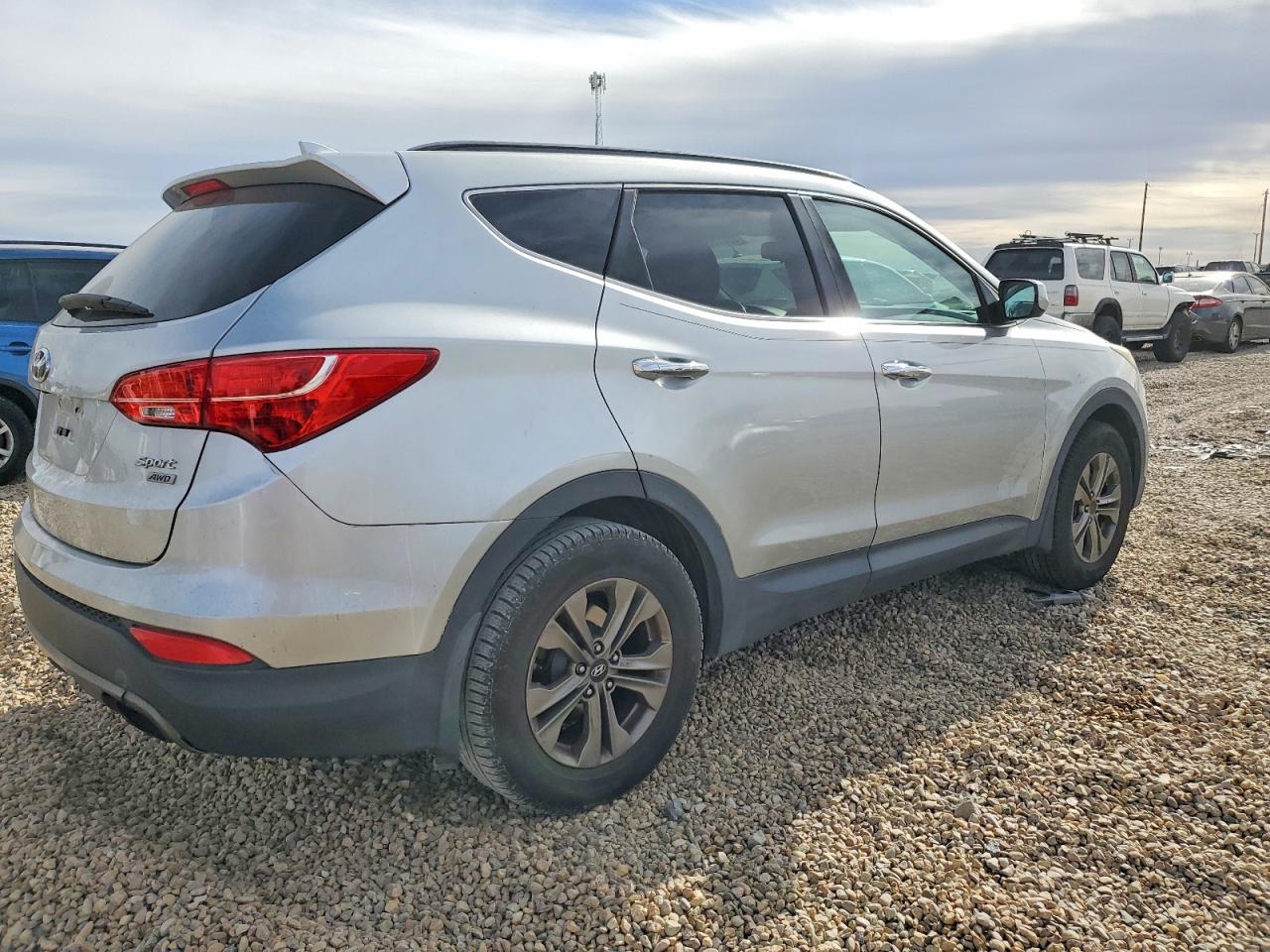 2016 HYUNDAI SANTA FE SPORT photo 3