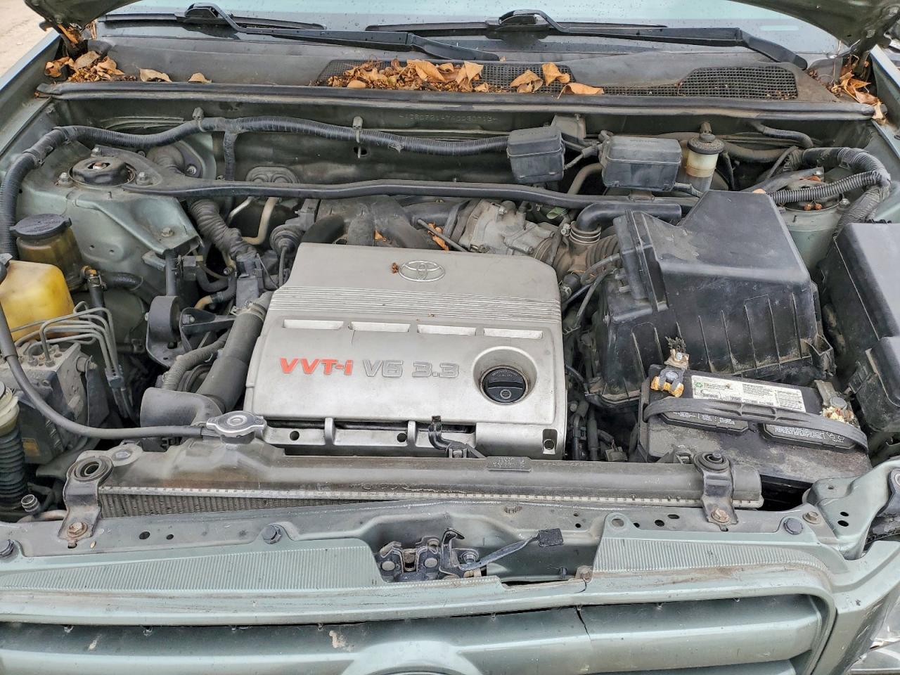 2004 TOYOTA HIGHLANDER BASE photo 11