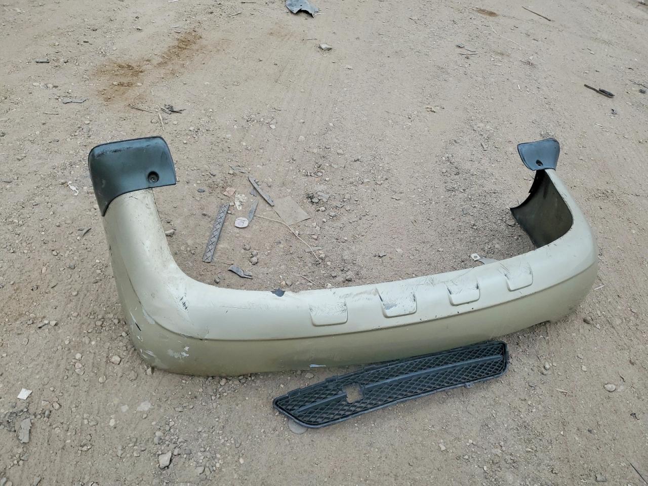 2004 TOYOTA HIGHLANDER BASE photo 12