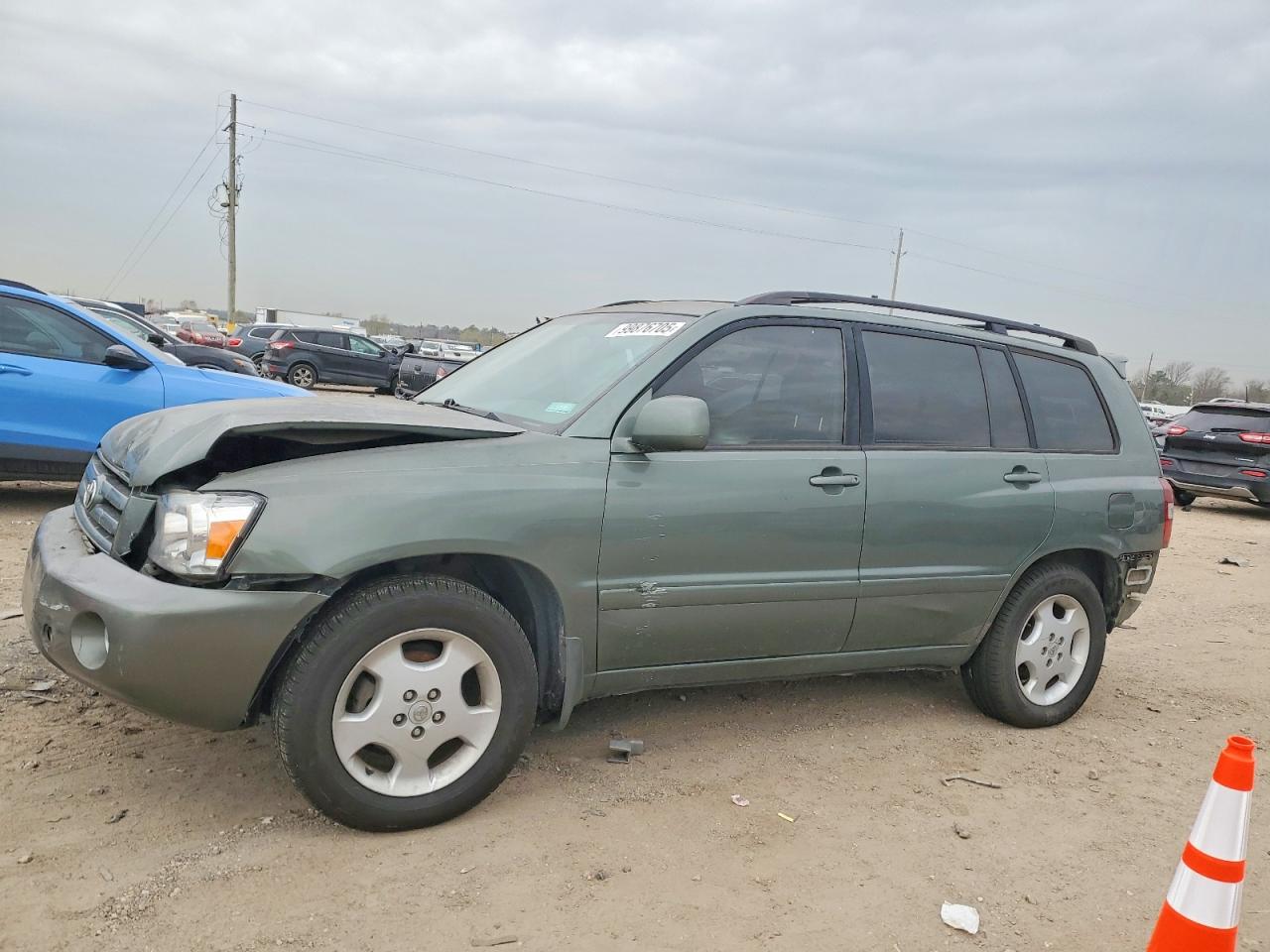 2004 TOYOTA HIGHLANDER