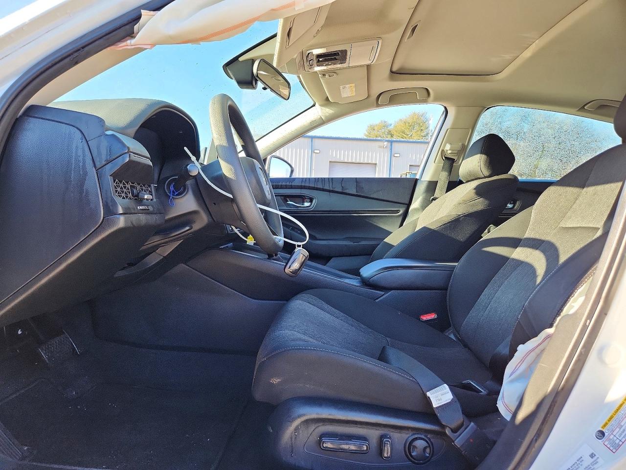 2024 HONDA ACCORD EX photo 7